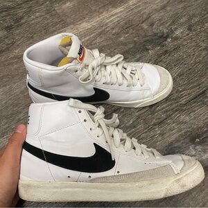 Nike Blazer Mid '77